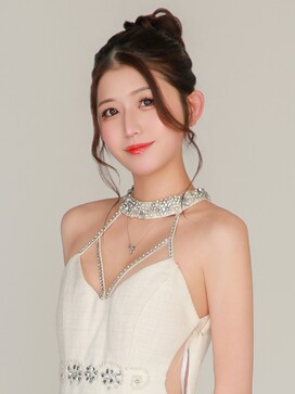 まこ（UNJOURミナミ）