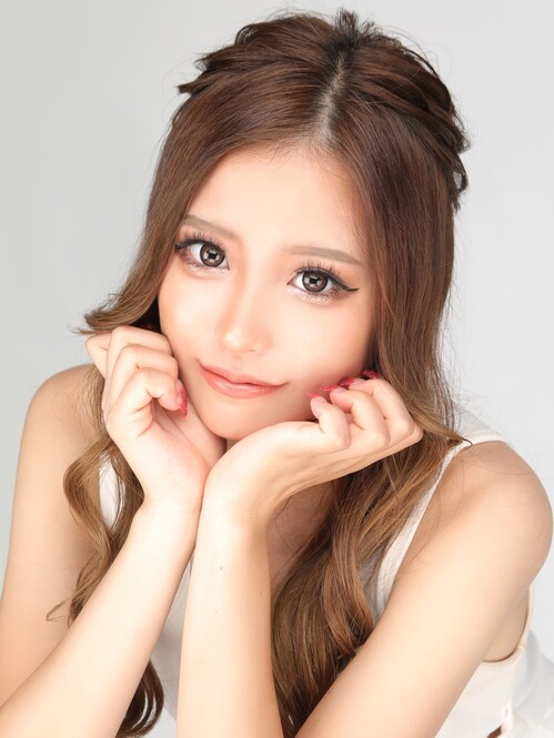 ななか-10（UNJOURミナミ）